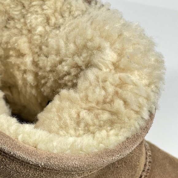 Women’s Bearpaw Emma Short Boots Size 7 Suede Upper Sheepskin Wool Lined Pull On - Picture 9 of 14